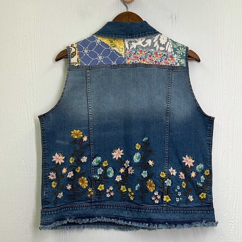 John Mark - Patch Print And Embroidered Floral Sleeveless Denim Button Up Vest L - Picture 11 of 13